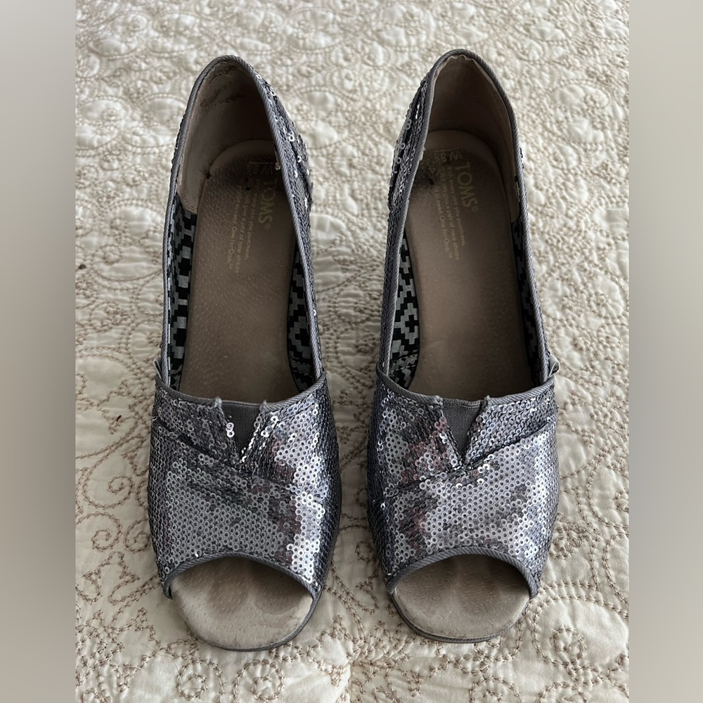 Tom’s, Pewter Sequins Wedges